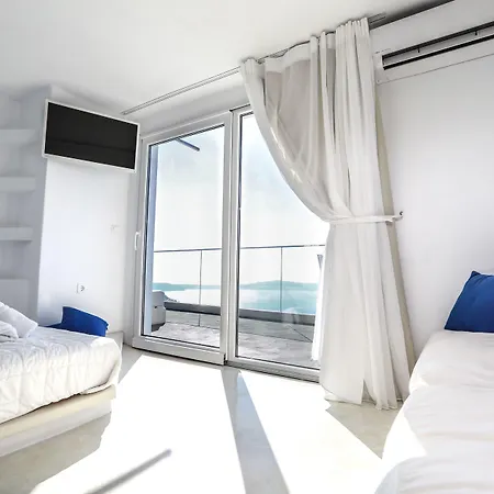 Ilias 4* Firostefani