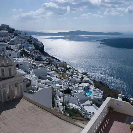 Apartahotel Ilias Firostefani