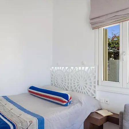 Ilias 4* Firosztefáni