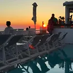 إلياس شقة فندقية